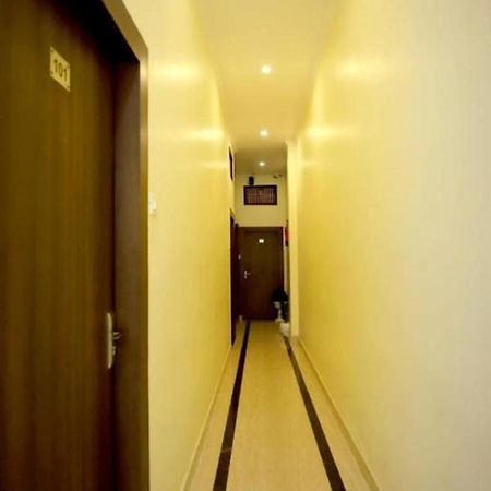 Hotel Blue Star Varanasi Exteriör bild