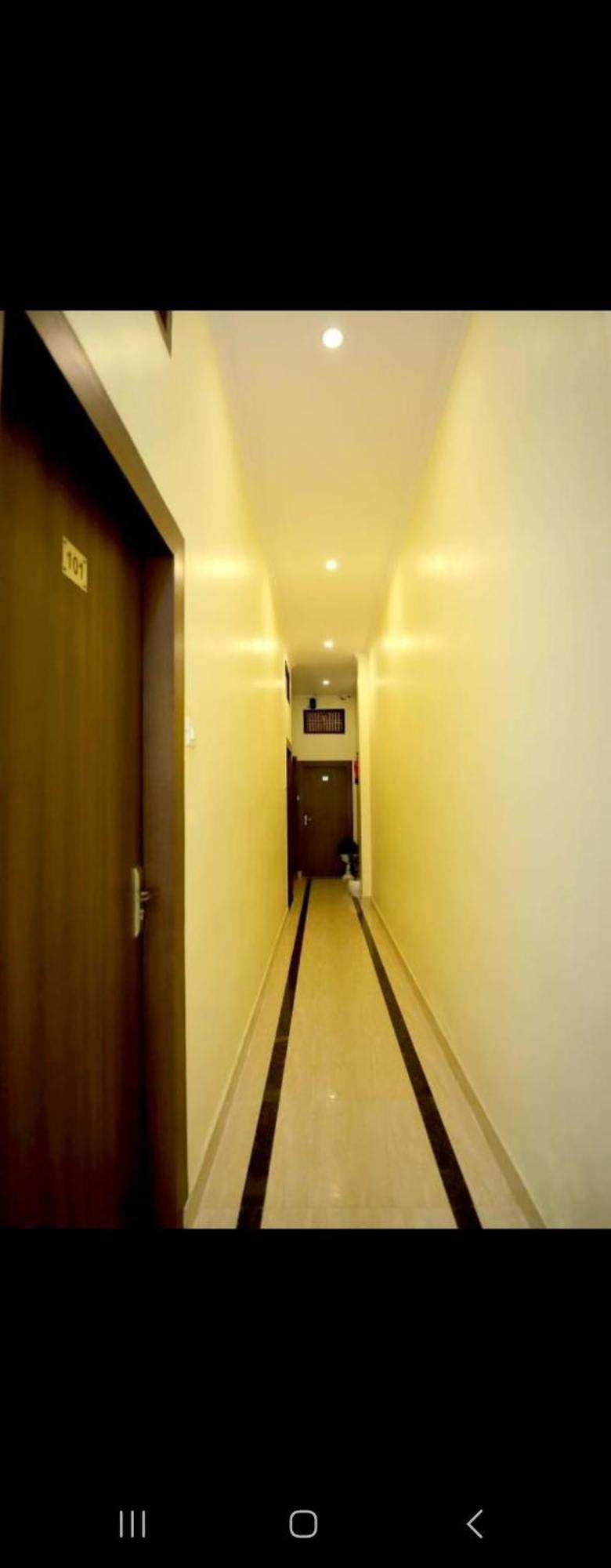 Hotel Blue Star Varanasi Exteriör bild