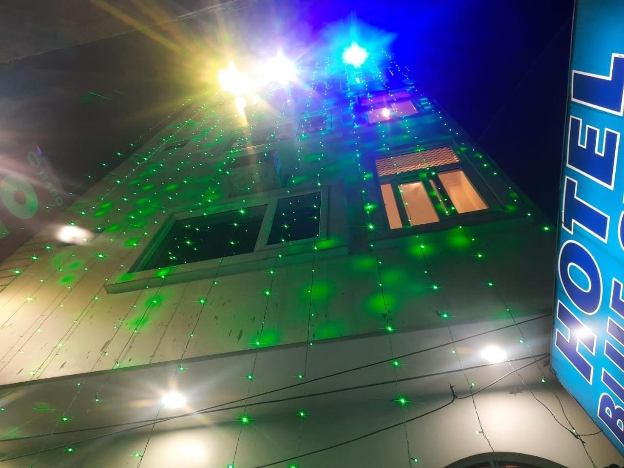 Hotel Blue Star Varanasi Exteriör bild